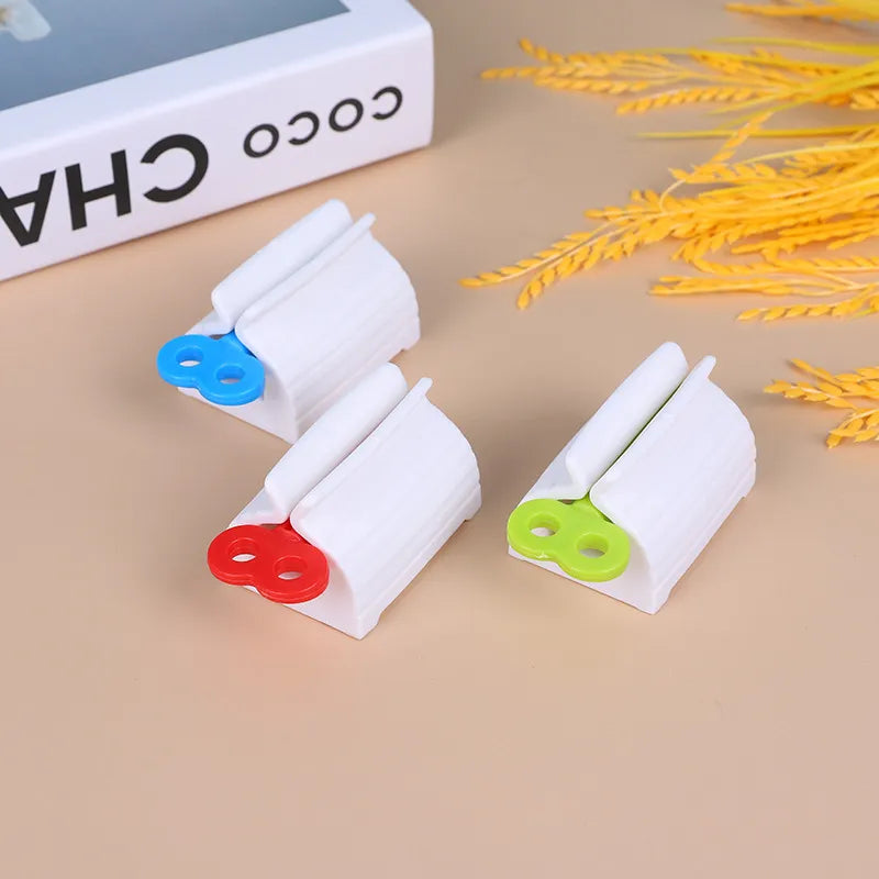 Toothpaste Squeezer Rolling Tube