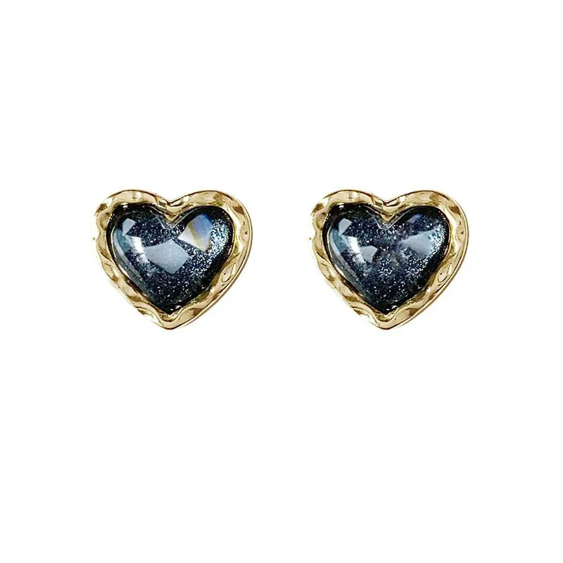 Trendy Vintage Heart Earring